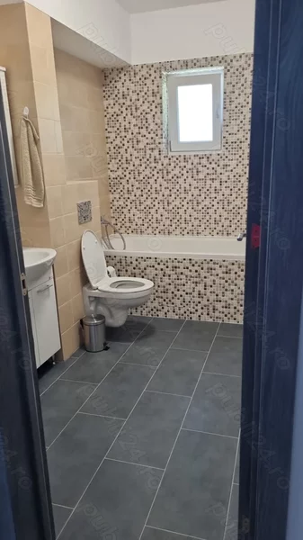 Bucur Obor, Colentina, Maior Bacila,