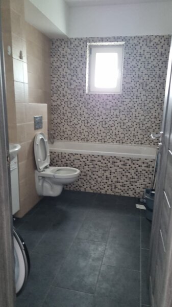 Bucur Obor, Colentina, Maior Bacila,